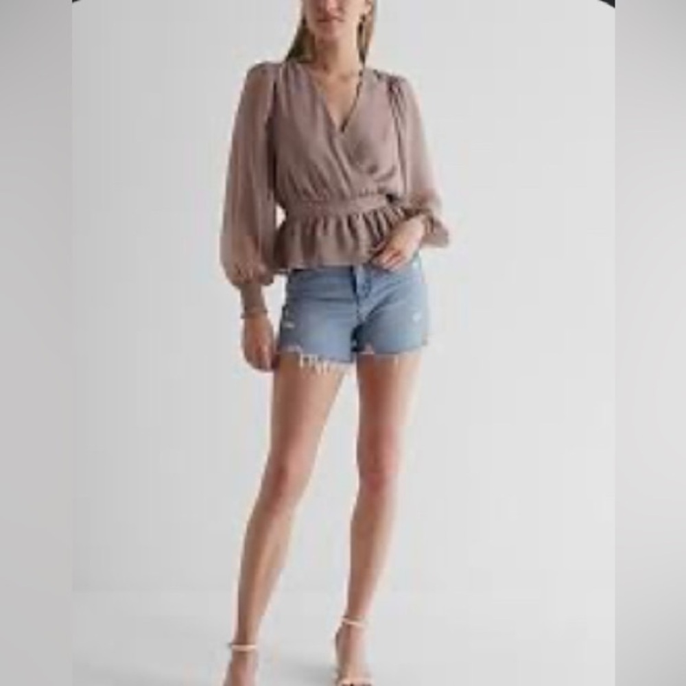 Express V-neck Smocked Cuff Peplum Top NWT Size Small